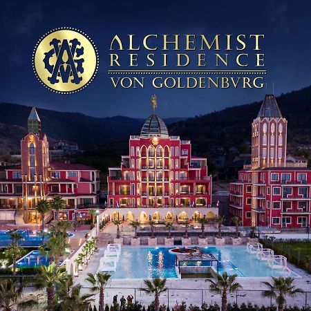 Alchemist Residence Von Goldenburg Belashtitsa Buitenkant foto